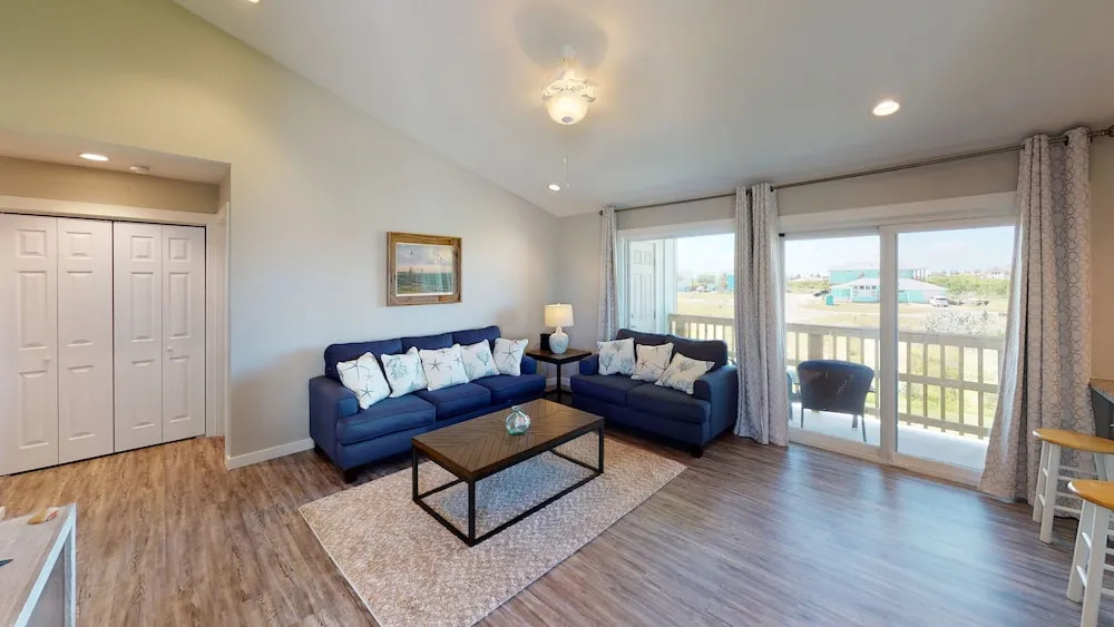 Aransas Harbors D214 2 Bedroom Condo