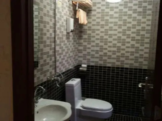 Pingdu Nijia Business Hotel