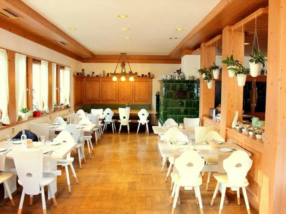 Berghotel und Restaurant Kräuter Chalet