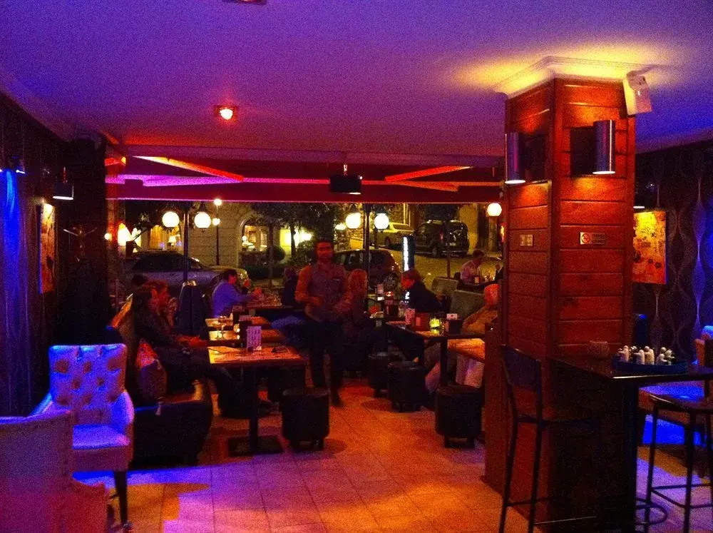 Hippodrome Apartment