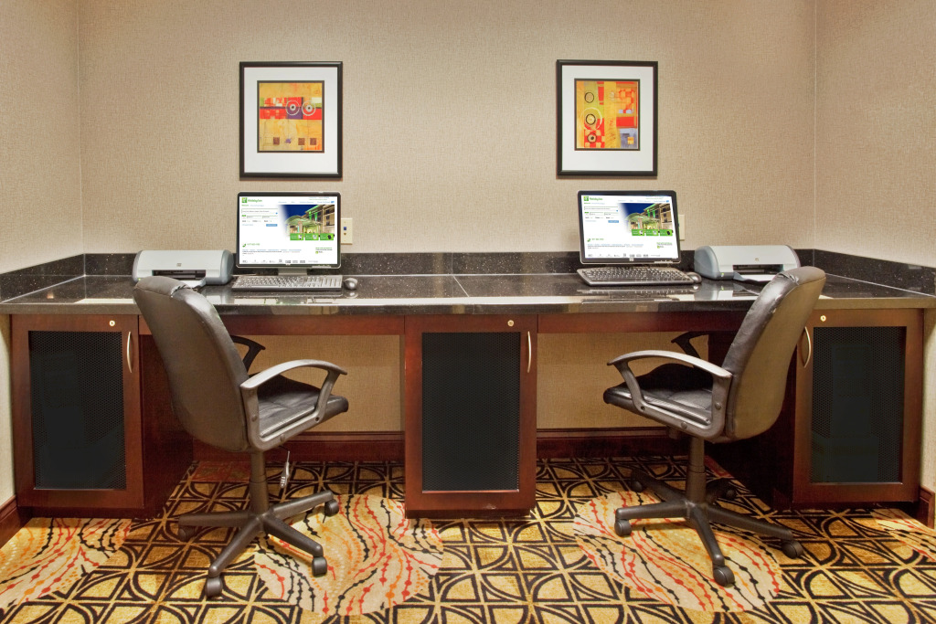 Holiday Inn Express Hotel & Suites Atlanta-Cumming by IHG
