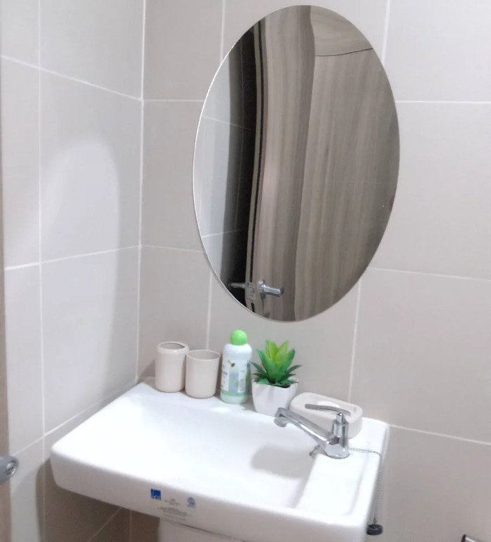Luxurious Bayview 2BR Near MOA Picc CCP Free Wifi