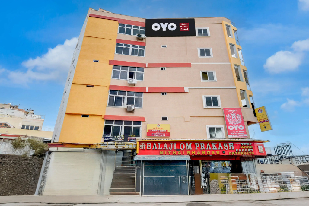 Hotel O Yash Hotel Lawn And Banquet