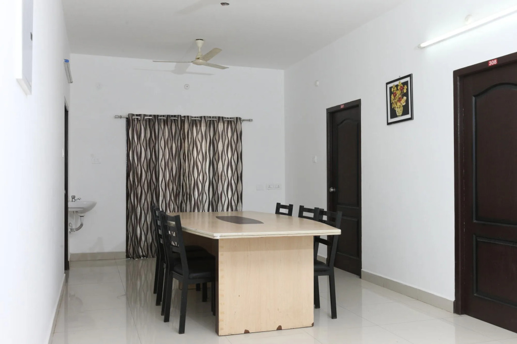 Hotel O The Mangrove Wood Residency