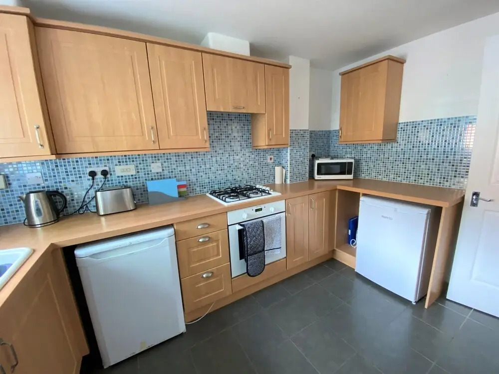 Oakley Vale House and Garden! Free Private Parking, TV, Fully Equipped