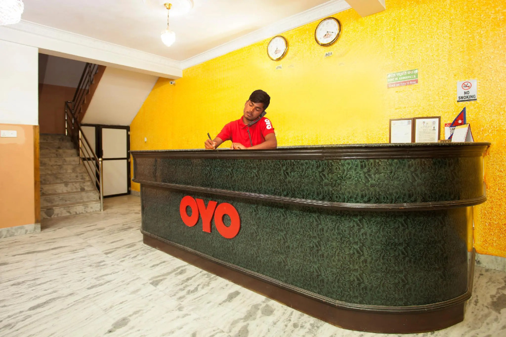 OYO 381 Hotel Pashupati Plaza
