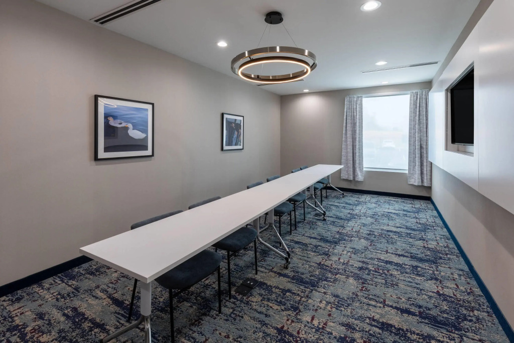 La Quinta Inn & Suites by Wyndham Athens I-65