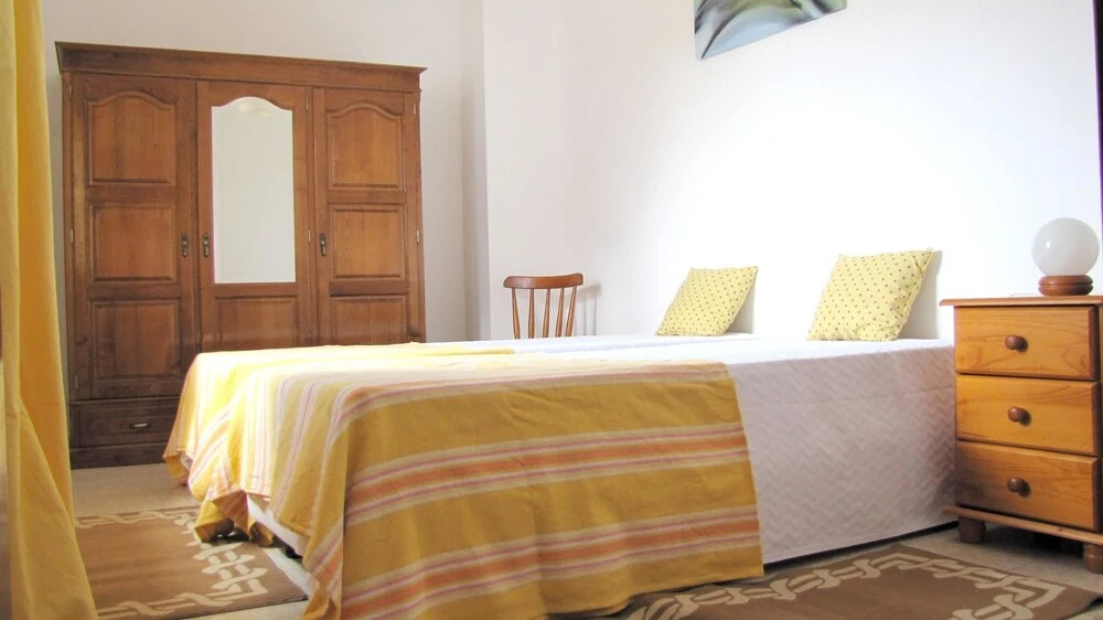 House With 5 Bedrooms in Paderne, With Wonderful Mountain View, Furnis