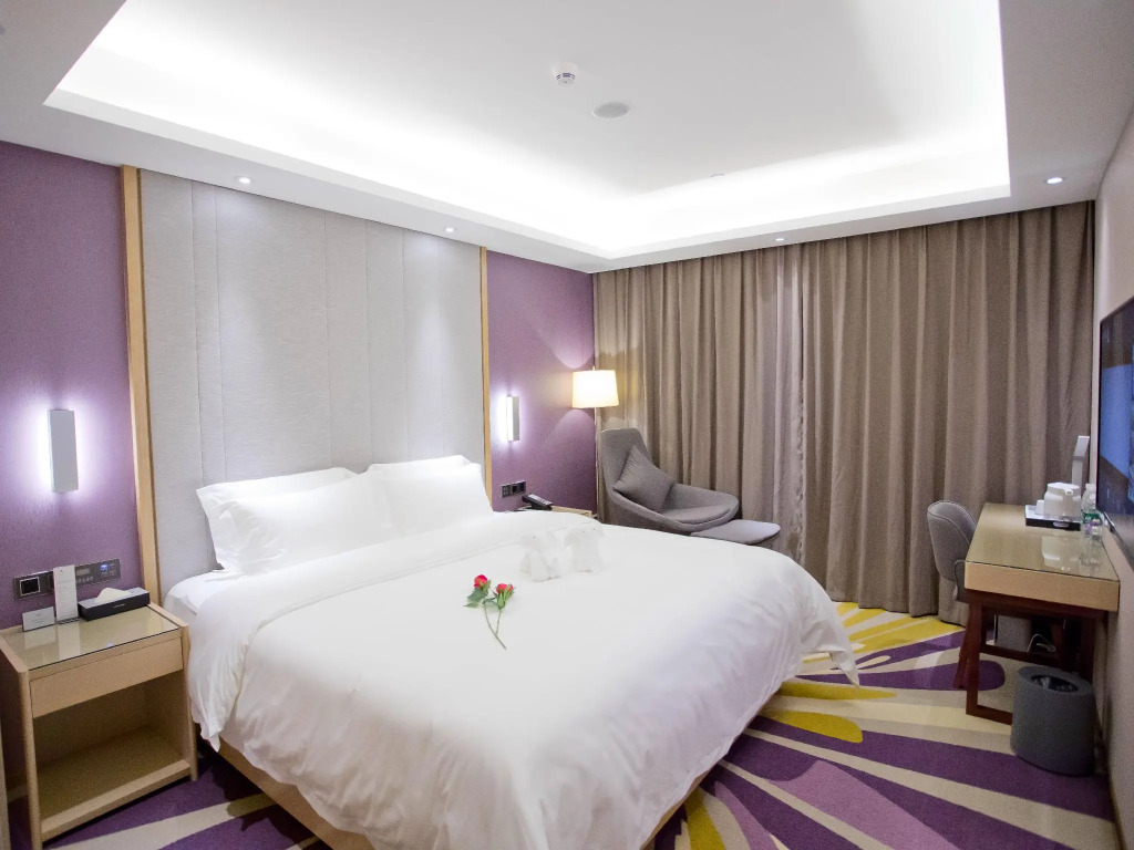 Lavande Hotels·Shenzhen Xili Metro Station