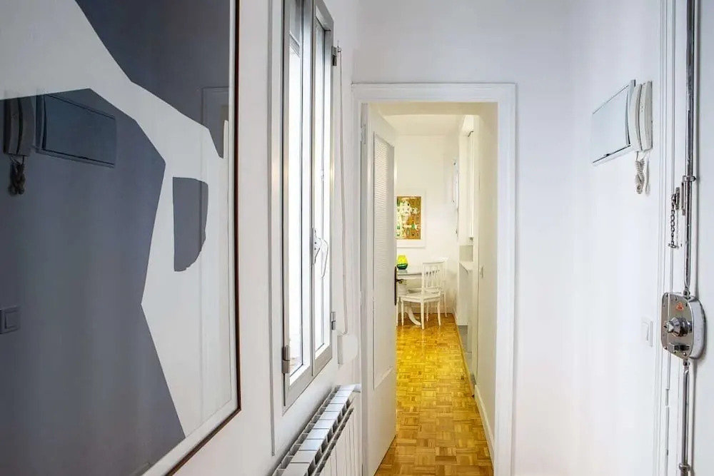 Lovely and Chic 1 Bed apt Next to Atocha