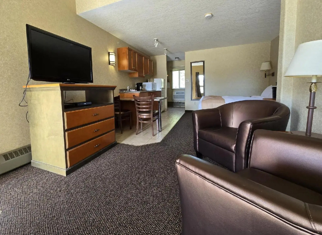 Lakeview Inns & Suites - Hinton