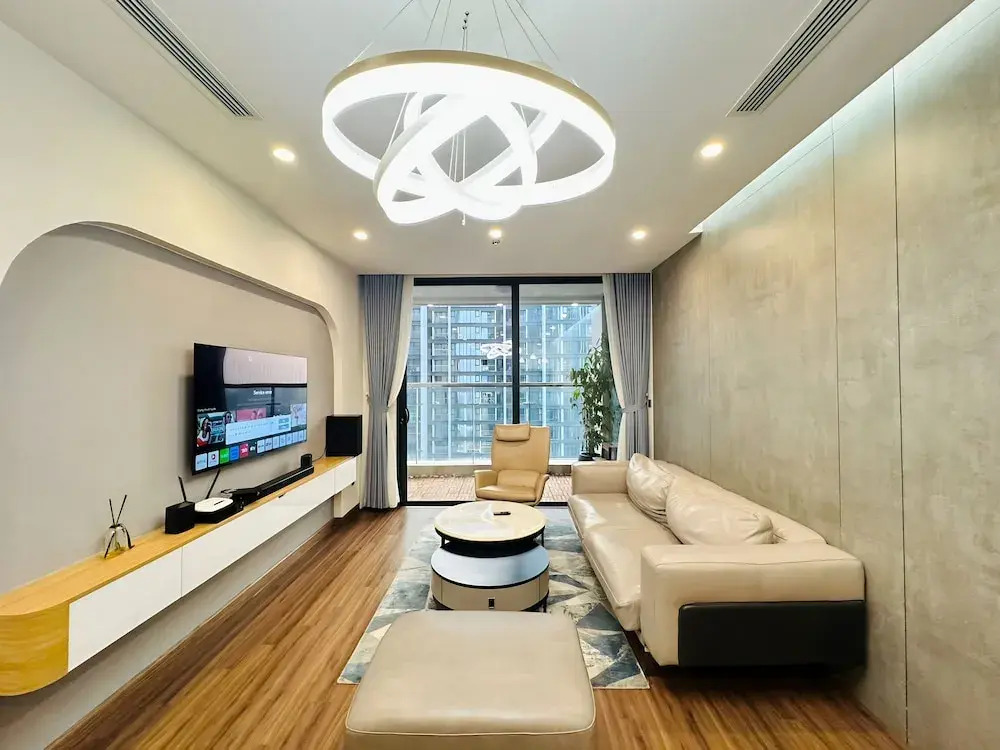 Hi-Home Suites - Vinhomes Metropolis