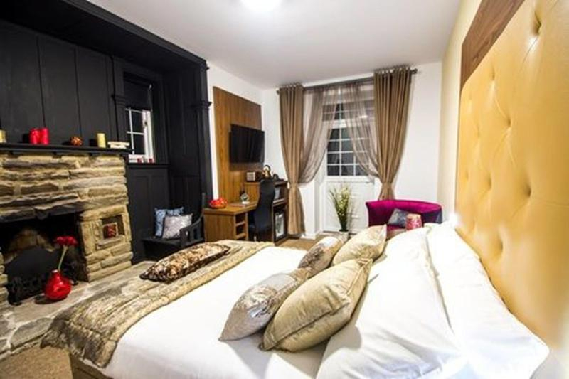 Trivelles Gatwick Hotel & airport Parking