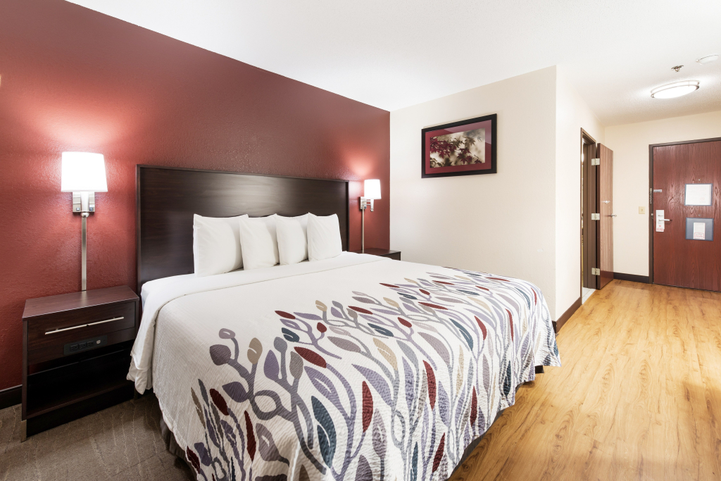 Red Roof Inn Auburn