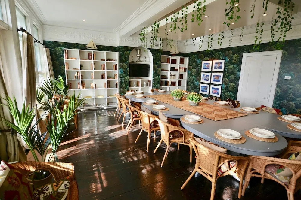 Manor House / 10-bed Home on Osea Island, Essex