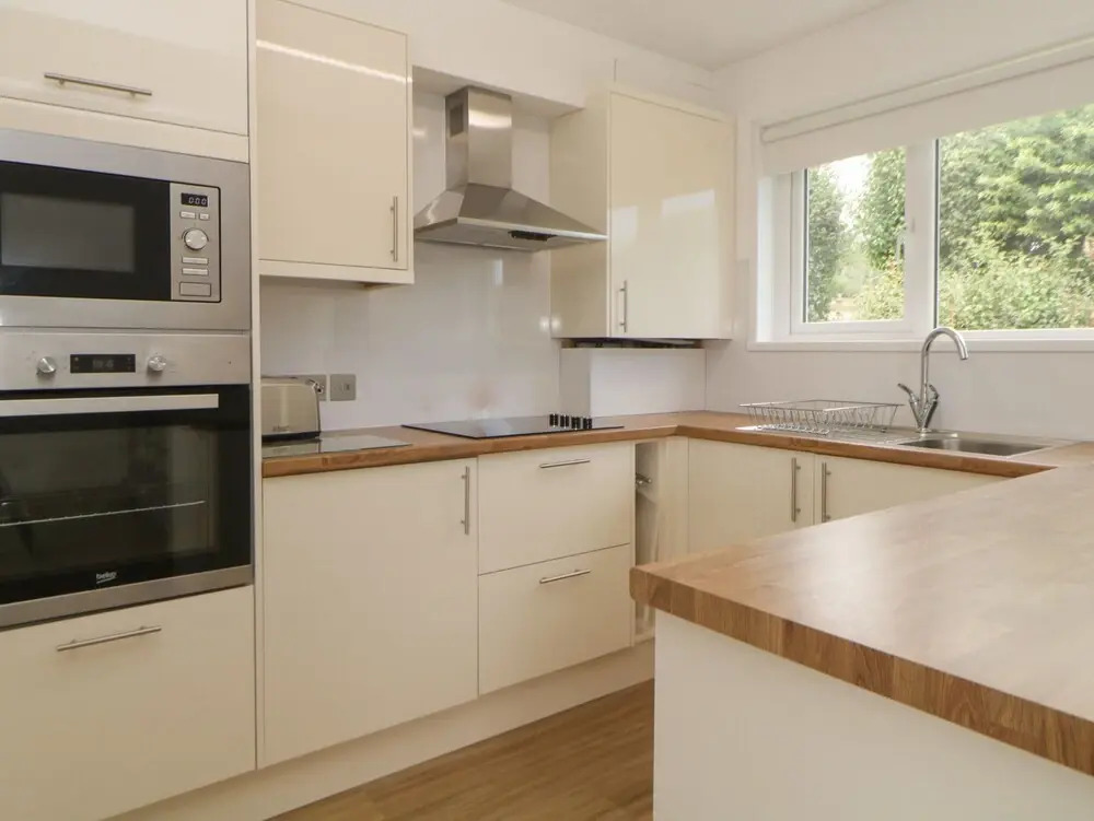 Harcombe House Accessible Pet Free Bungalow Sleeps 5