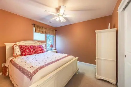West Sail-River/Mt Vw-5BR/2.5B