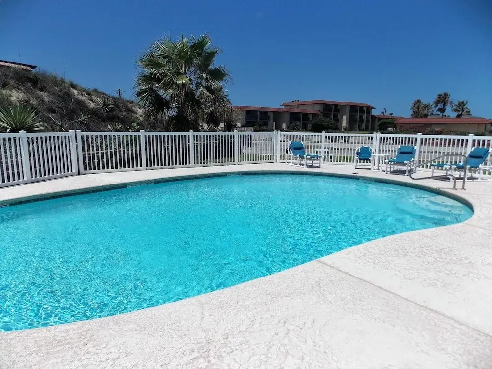 Seamist - 1 Br Condo