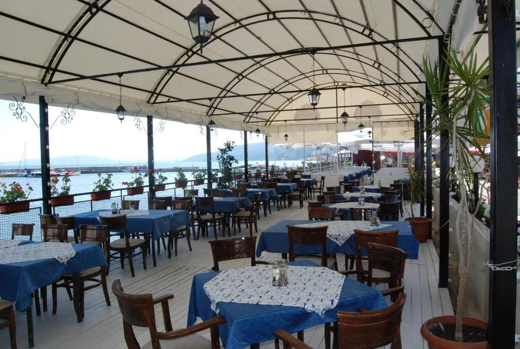 Lotos Hotel