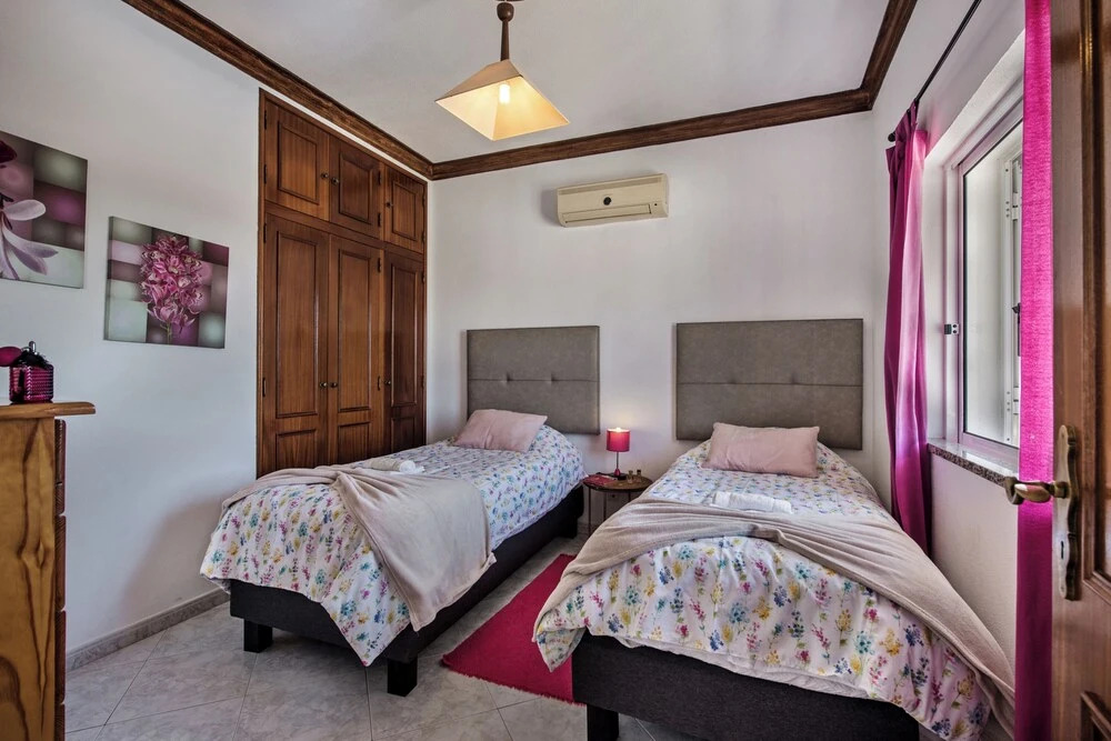 Villa Cadre - 5BR w Private Pool & Snooker Table