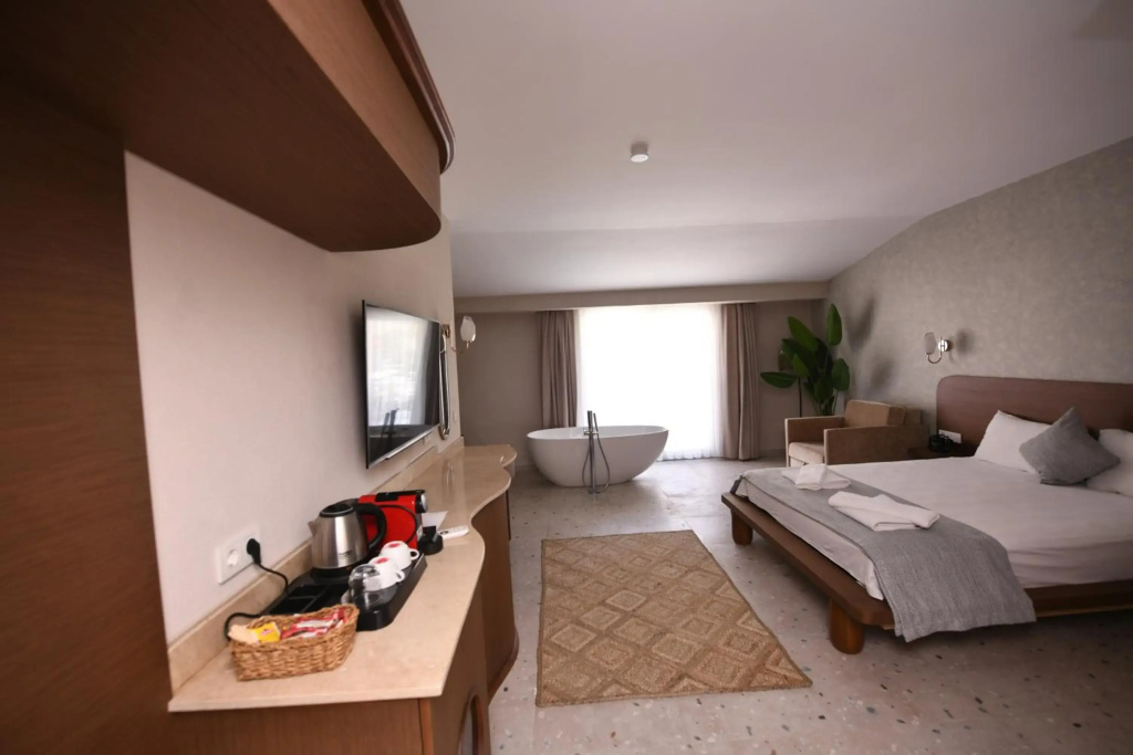 Montebello Deluxe Hotel