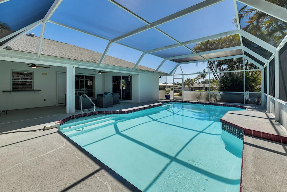 3 Mi to Beach! Englewood Family Gem + Private Pool