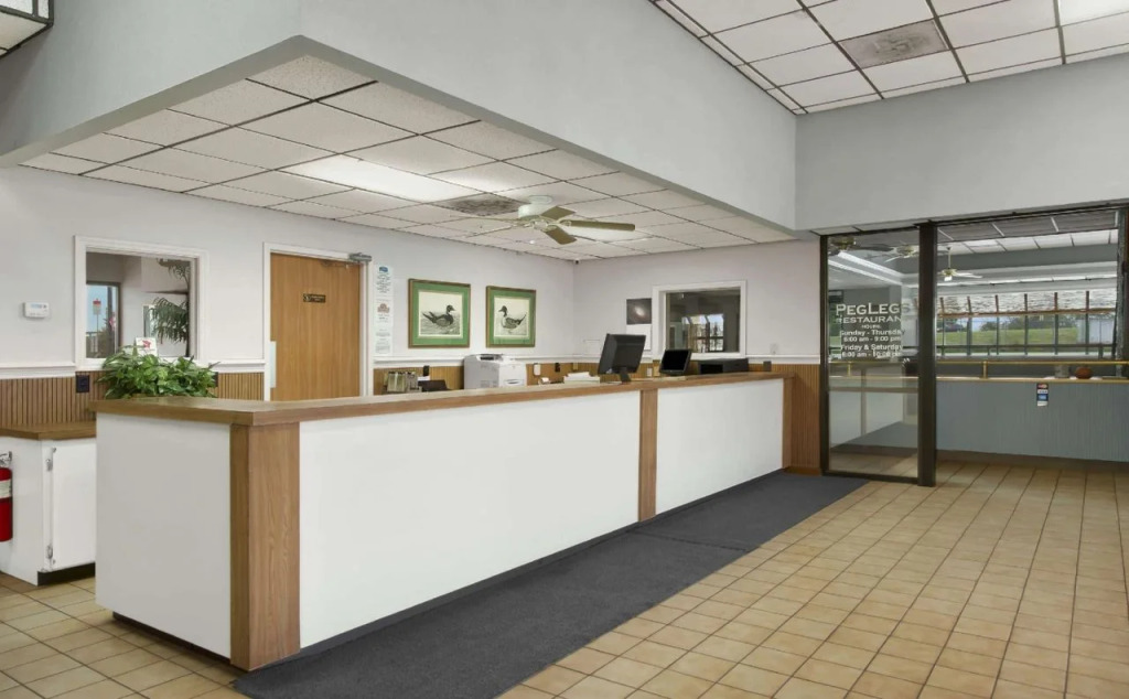 Howard Johnson by Wyndham Valdosta