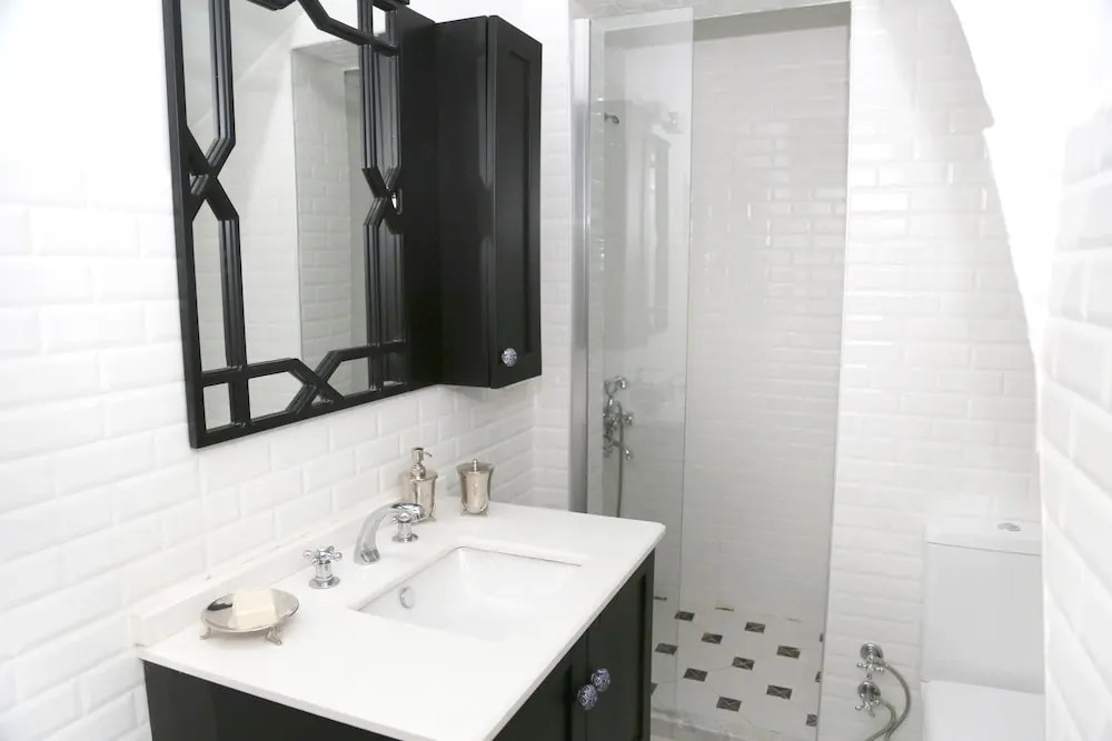 Huma Suites