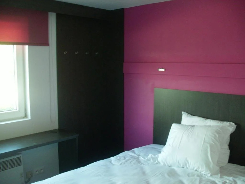 Travel Hotel Kruisem - next to E17 Gent Kortrijk