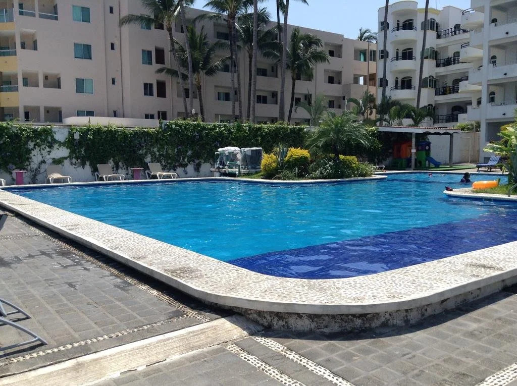 Torreblanca Beach Hotel and Suites Guayabitos - Desayuno y Comida Incluido