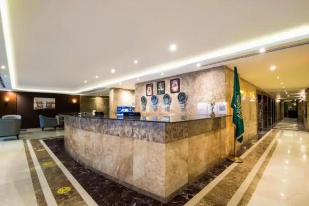 Ebreez Hotel