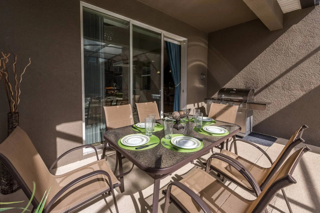 Spacious 5 bedroom villa - Paradise Palms Resort