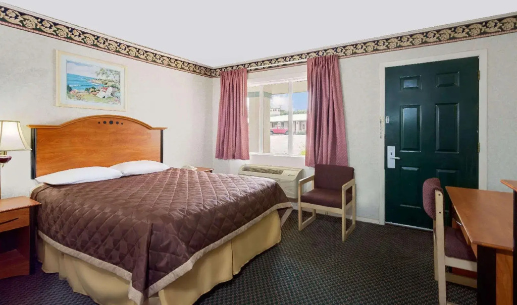 Knights Inn Madison Heights
