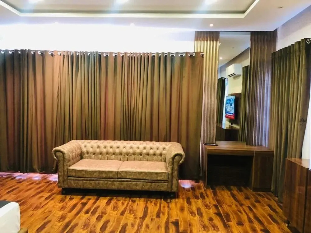 OXVUE Boutique Hotel