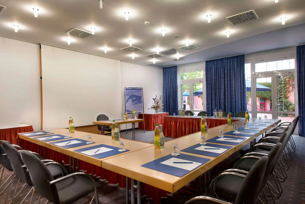 TRYP by Wyndham Halle