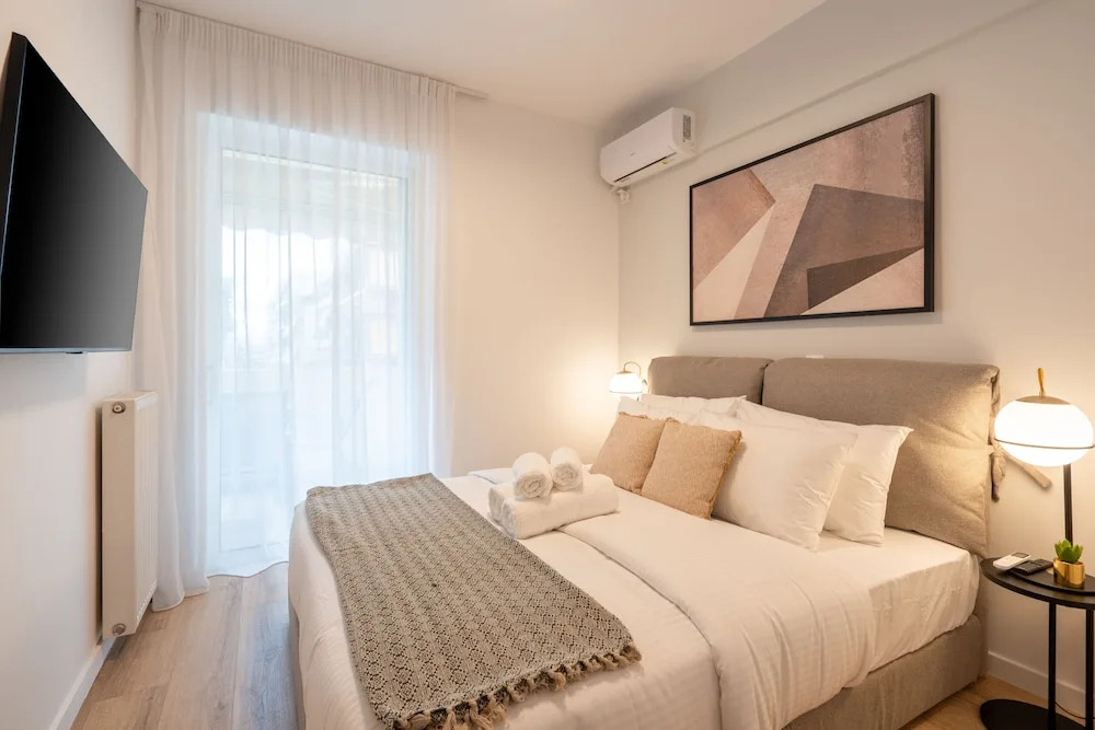 Chic and Lavish Apartment in Athens