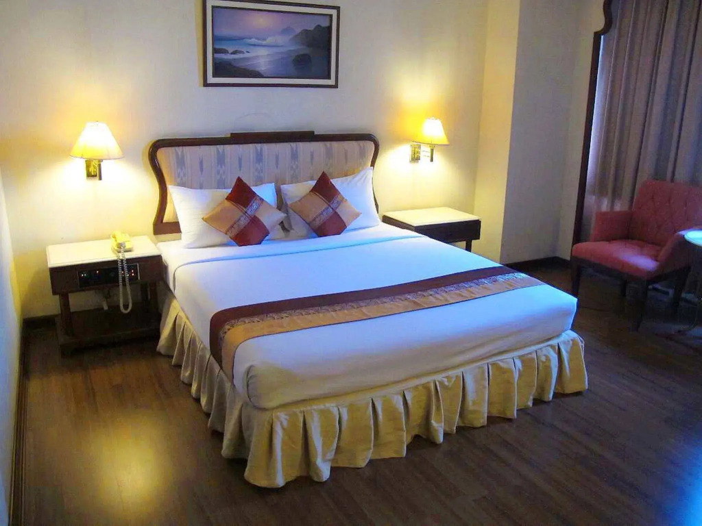 Lee Gardens Hotel
