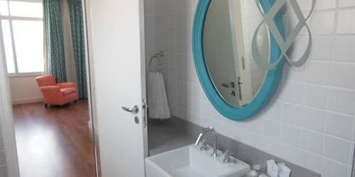 Angola Motel