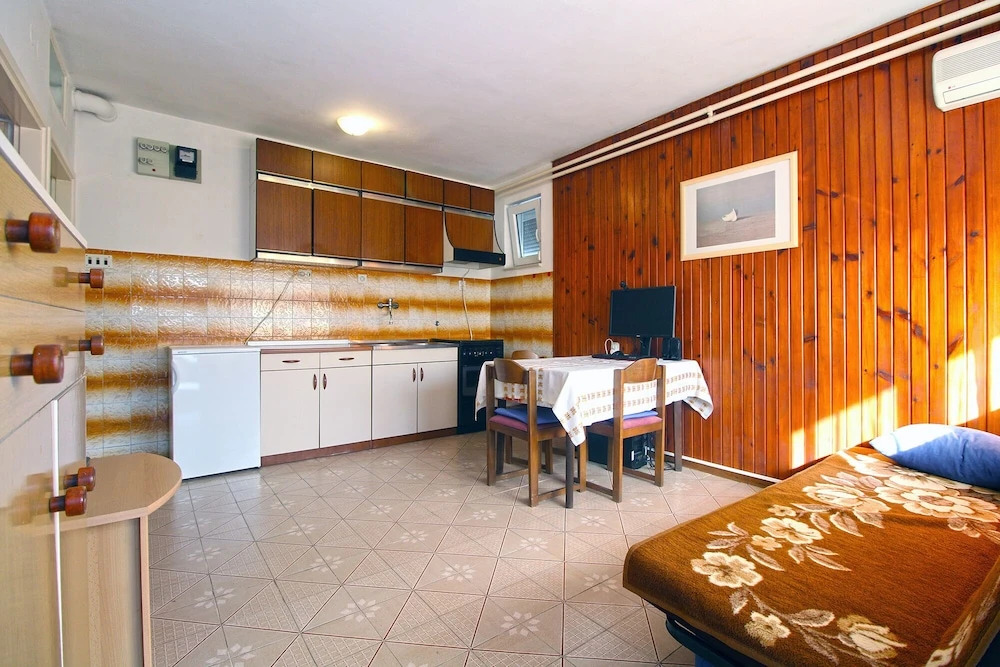 Apartment 847