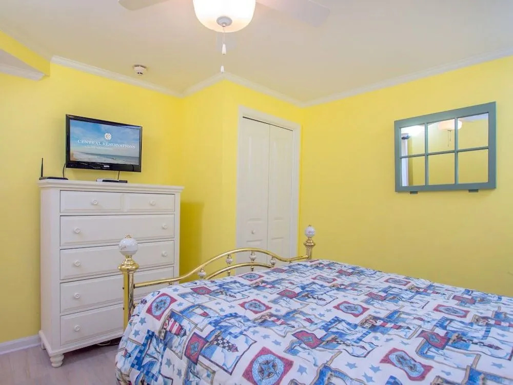 Makai 402 (bay View)