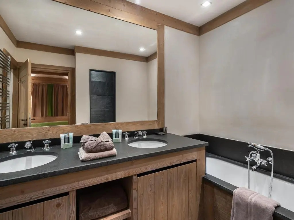 Appartement Val-d'Isère, 5 pièces, 8 personnes - FR-1-567-37