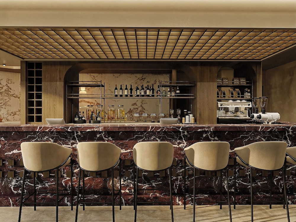 Nesean Plaza Hotel