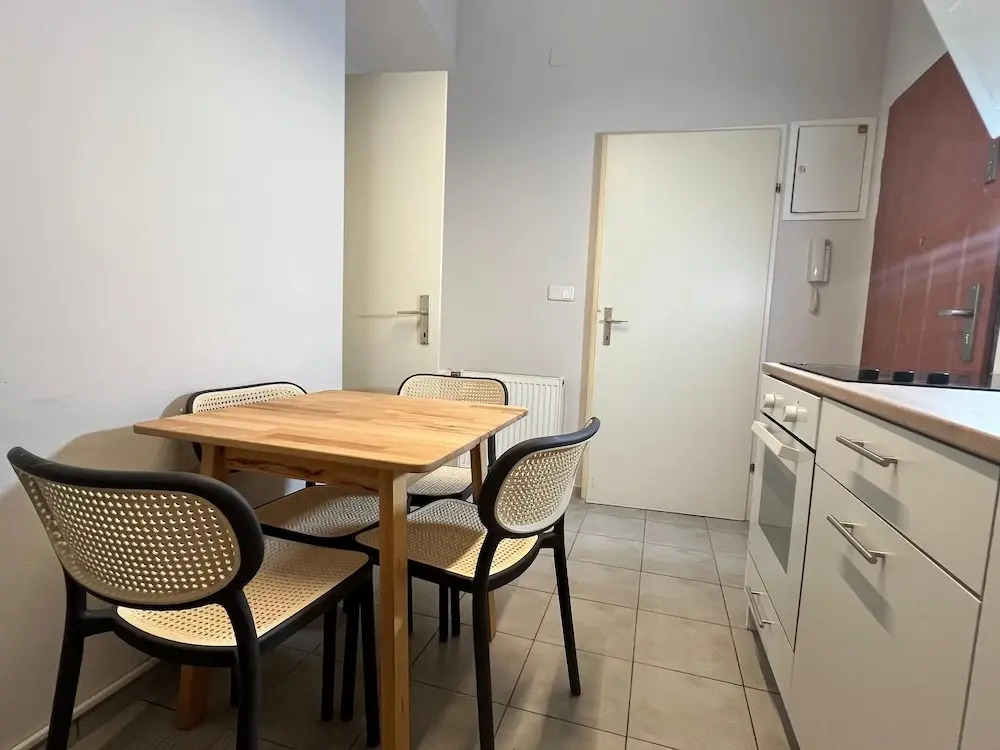 Lovely Studio for 4 with Garden