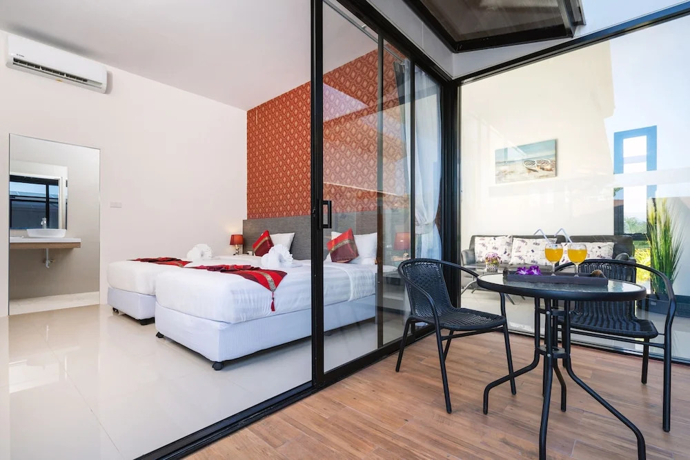 Thames Tara Private Pool Villa Rawai Phuket