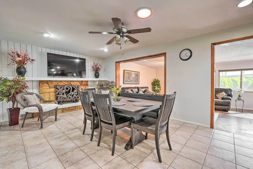 2 Mi to Old Town Scottsdale: Home w/ Pool Table