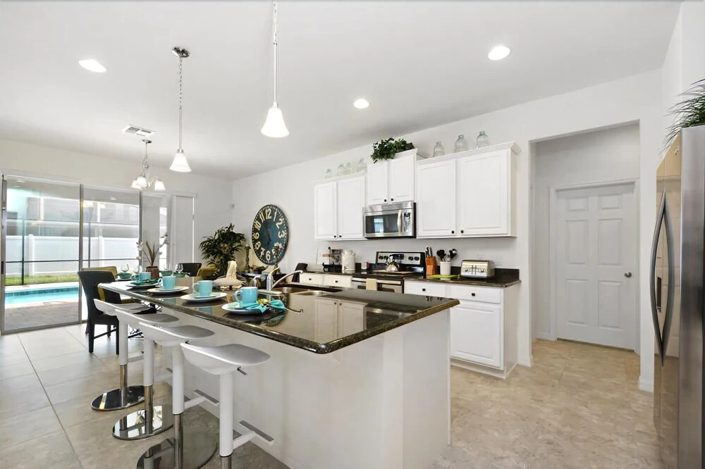 Amazing House! - West Haven - 1339YC