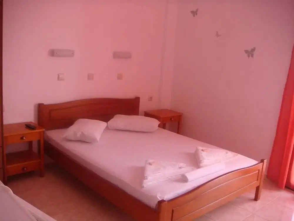 Paralia Rooms