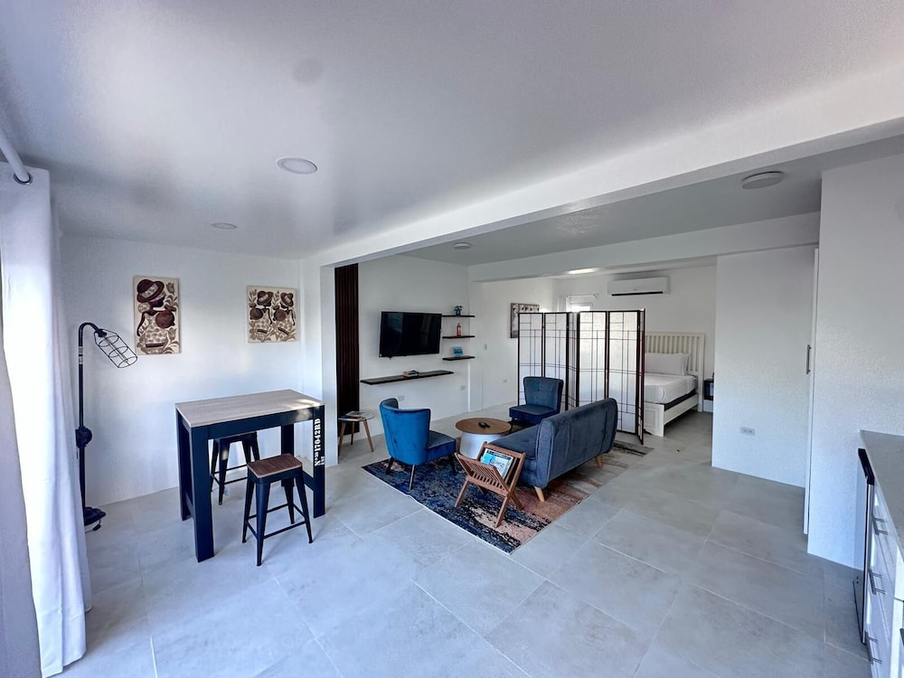 Coralito Bay Suites & Villas