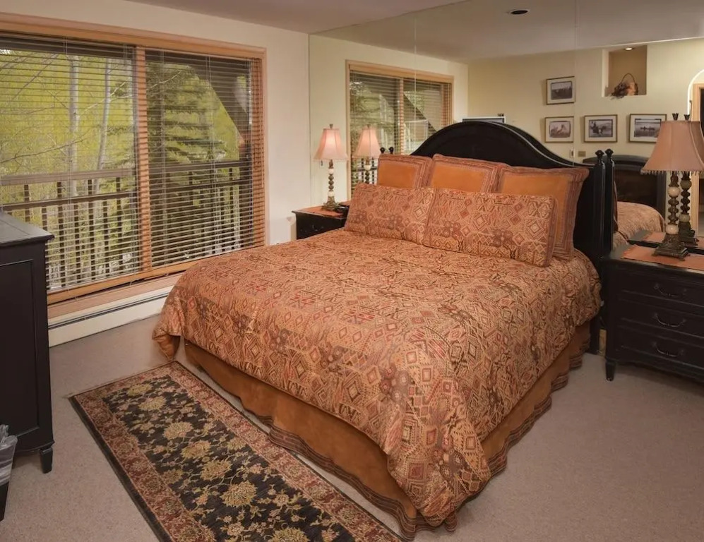 3br Slopeside Beaver Creek  Ski-in, Sleeps 10 3 Bedroom Townhouse by RedAwning