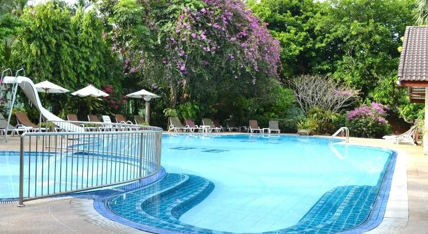 Phuket Golden Sand Inn - SHA Extra Plus